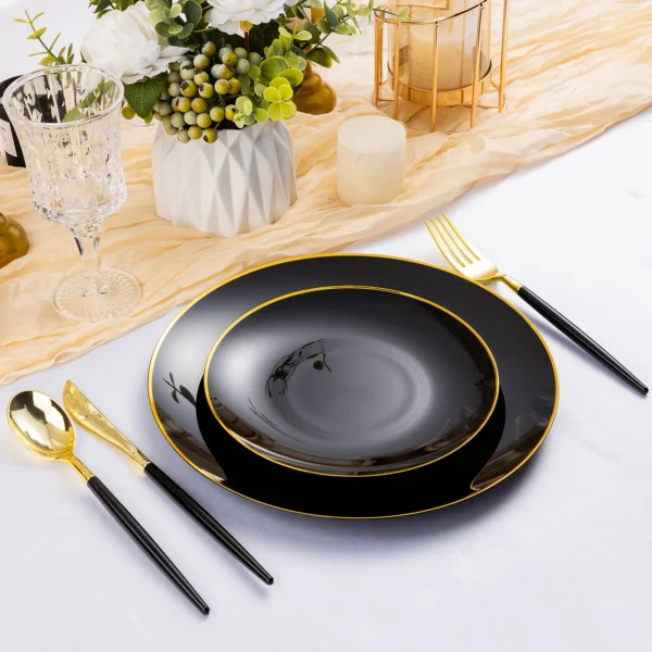 Black plastic plates scene