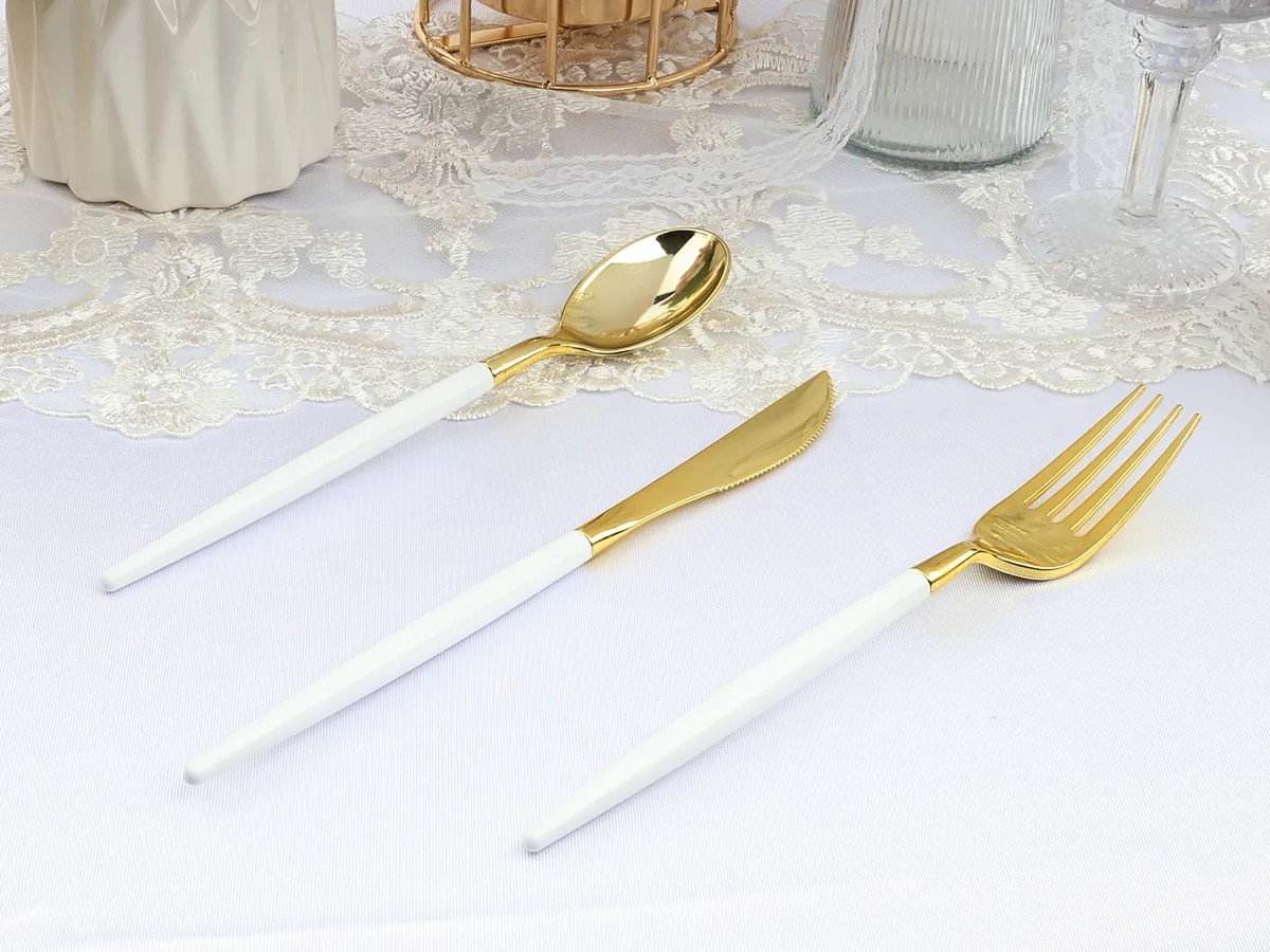 Wholesale Plastic Plates and Utensils