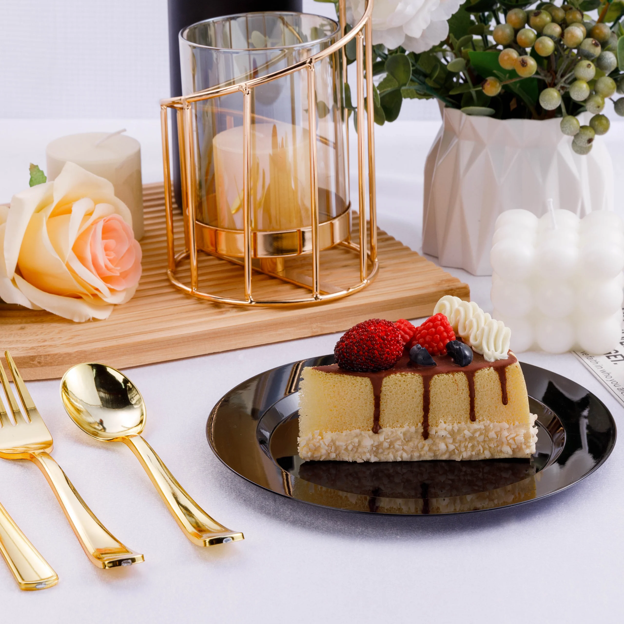 black plastic disposable plates dessert scaled