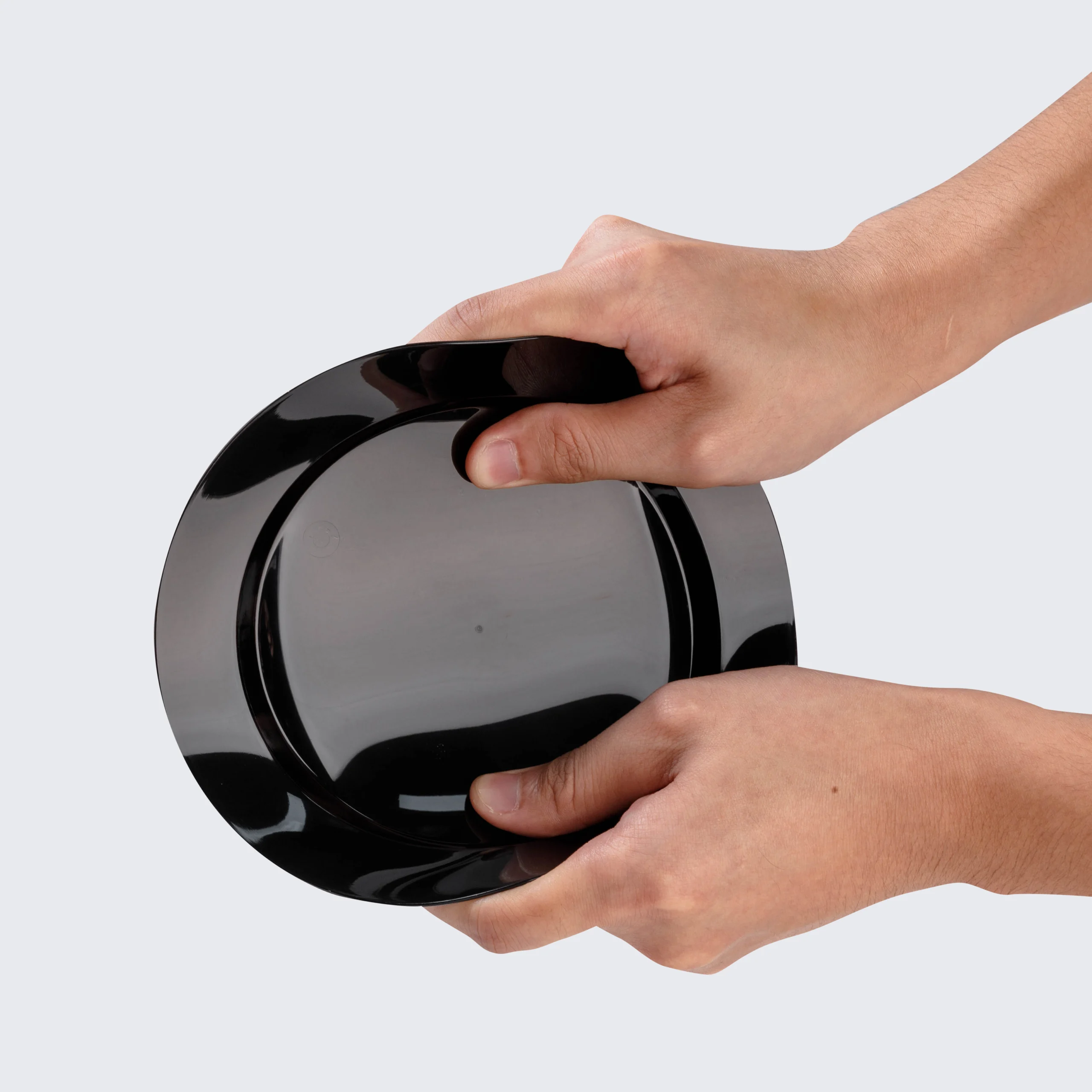 heavy-duty black plastic plates