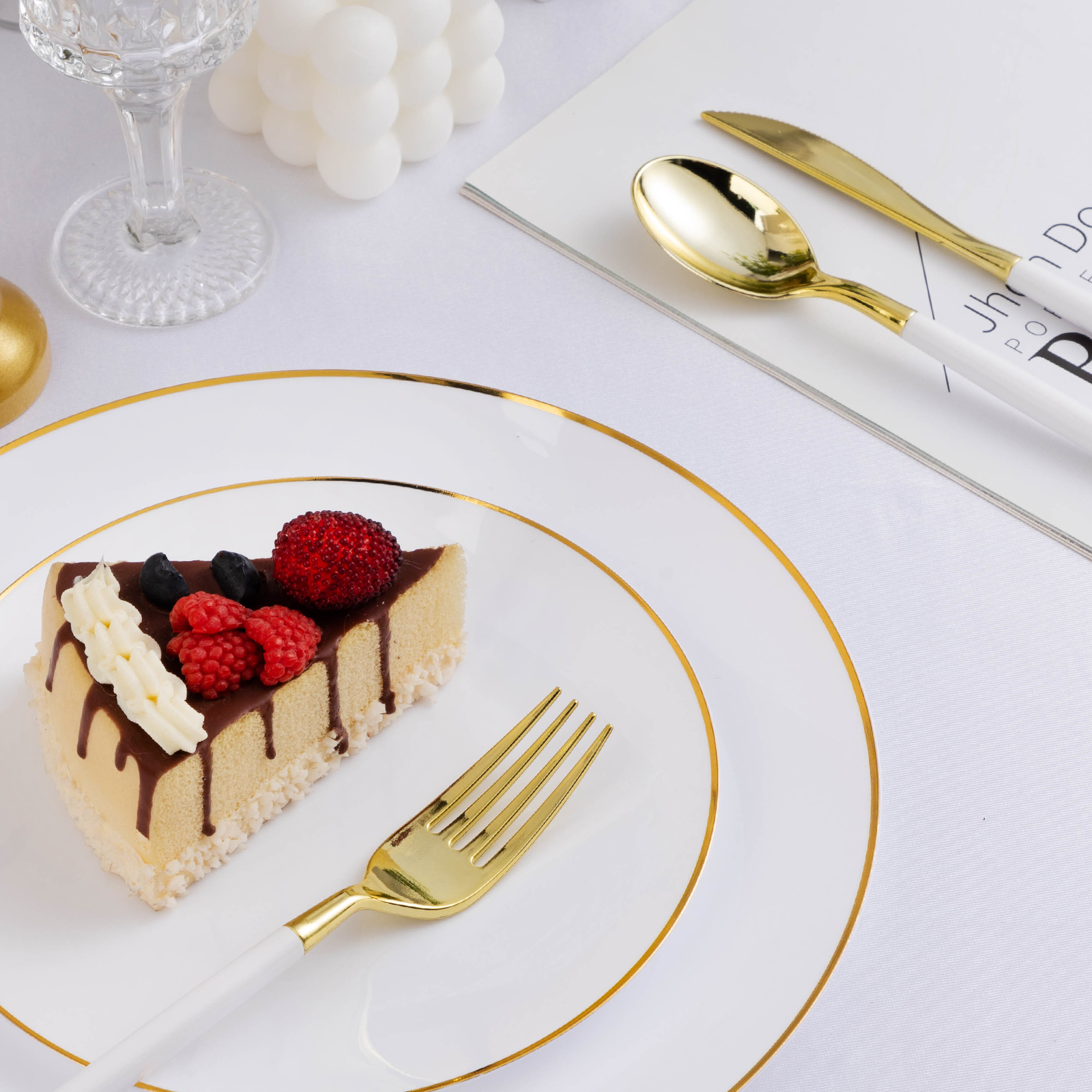white plastic dessert plates with gold trim