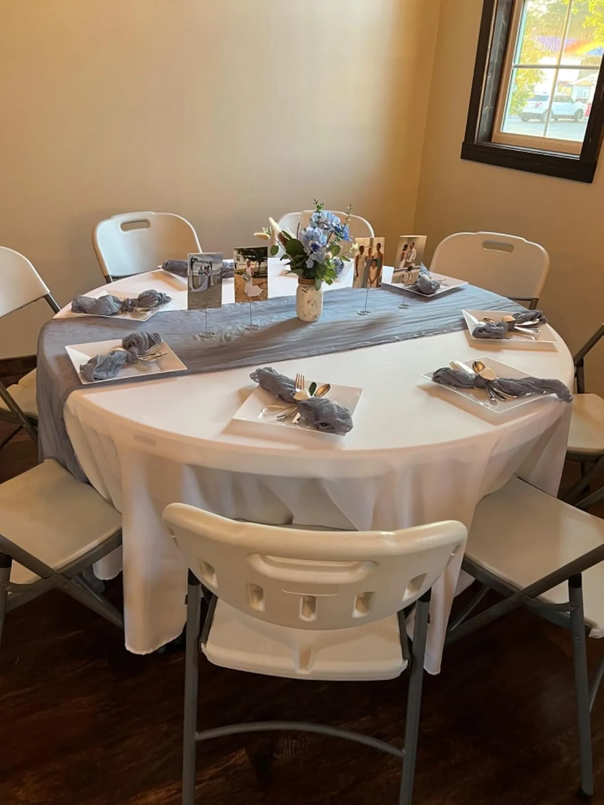 Familydinner webp