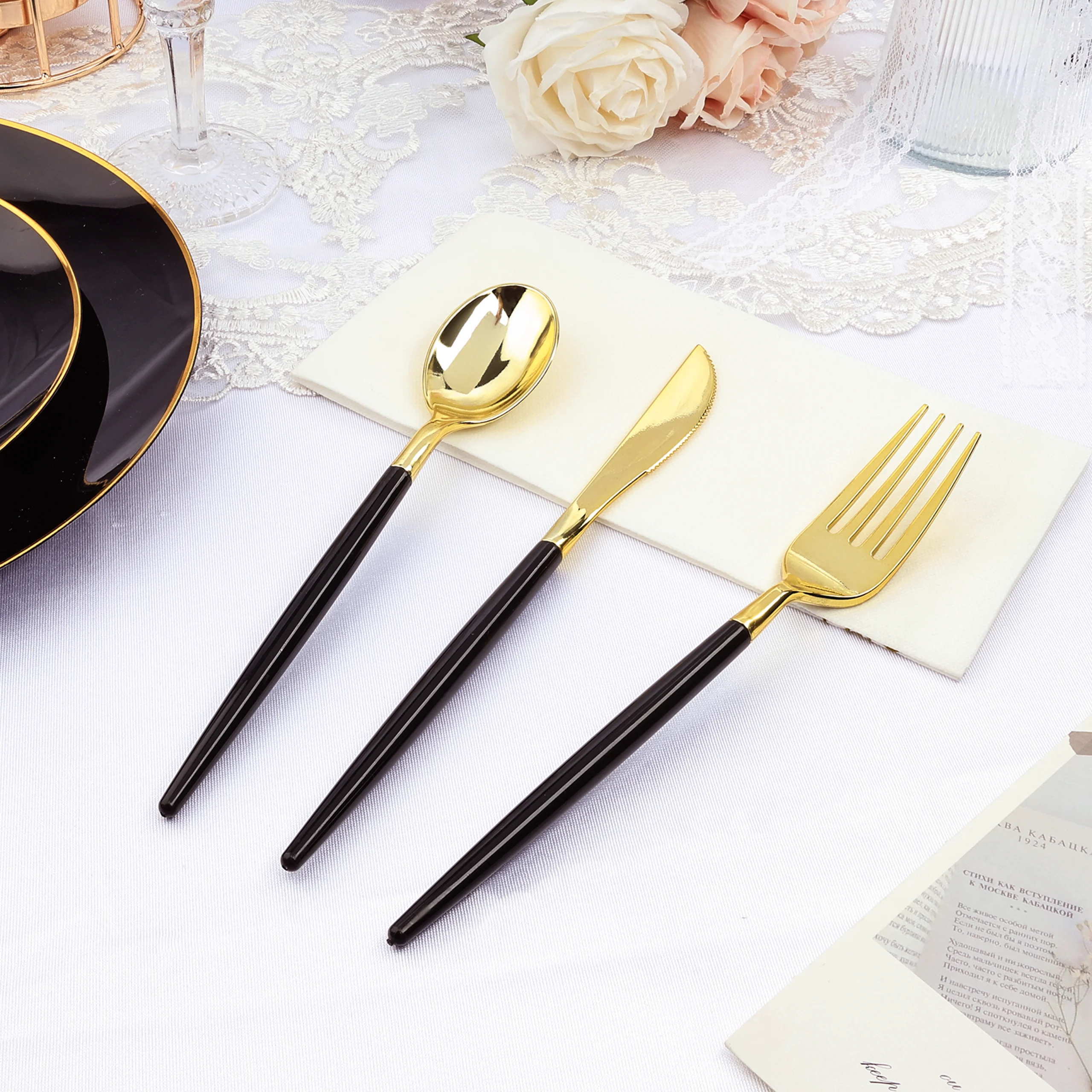 Two-tone plastic cutlery